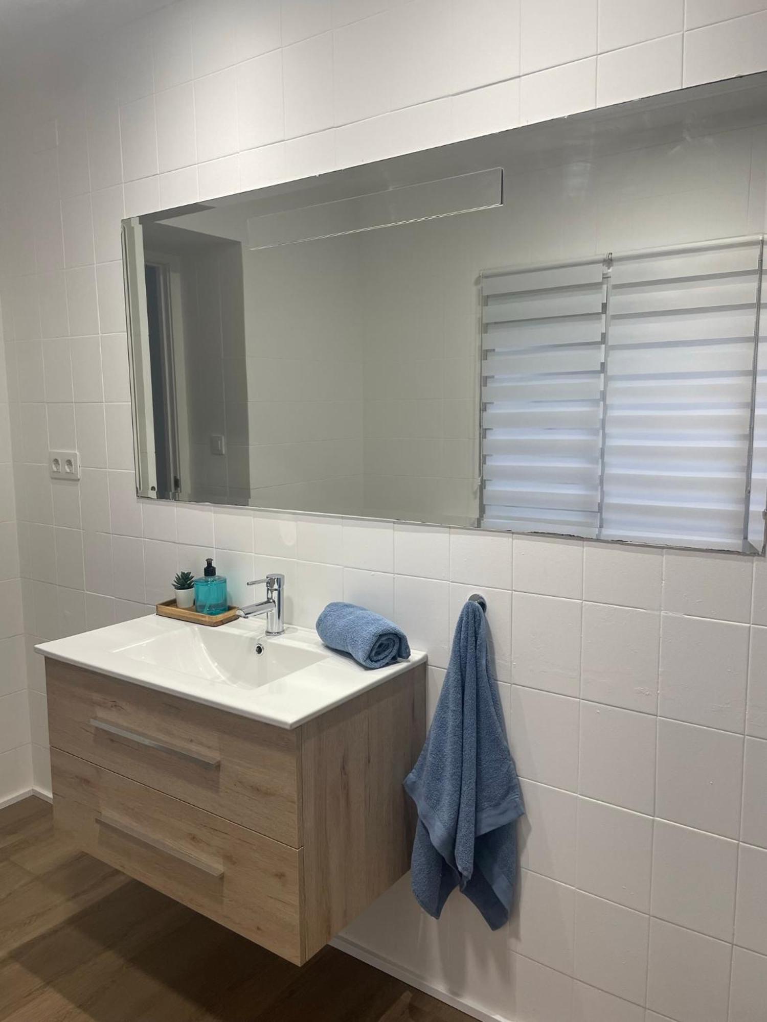Blanco Y Anil Plaza Apartment *