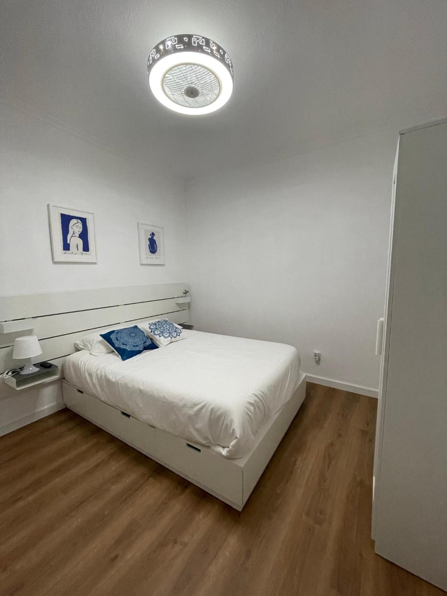 Blanco Y Anil Plaza Apartment *