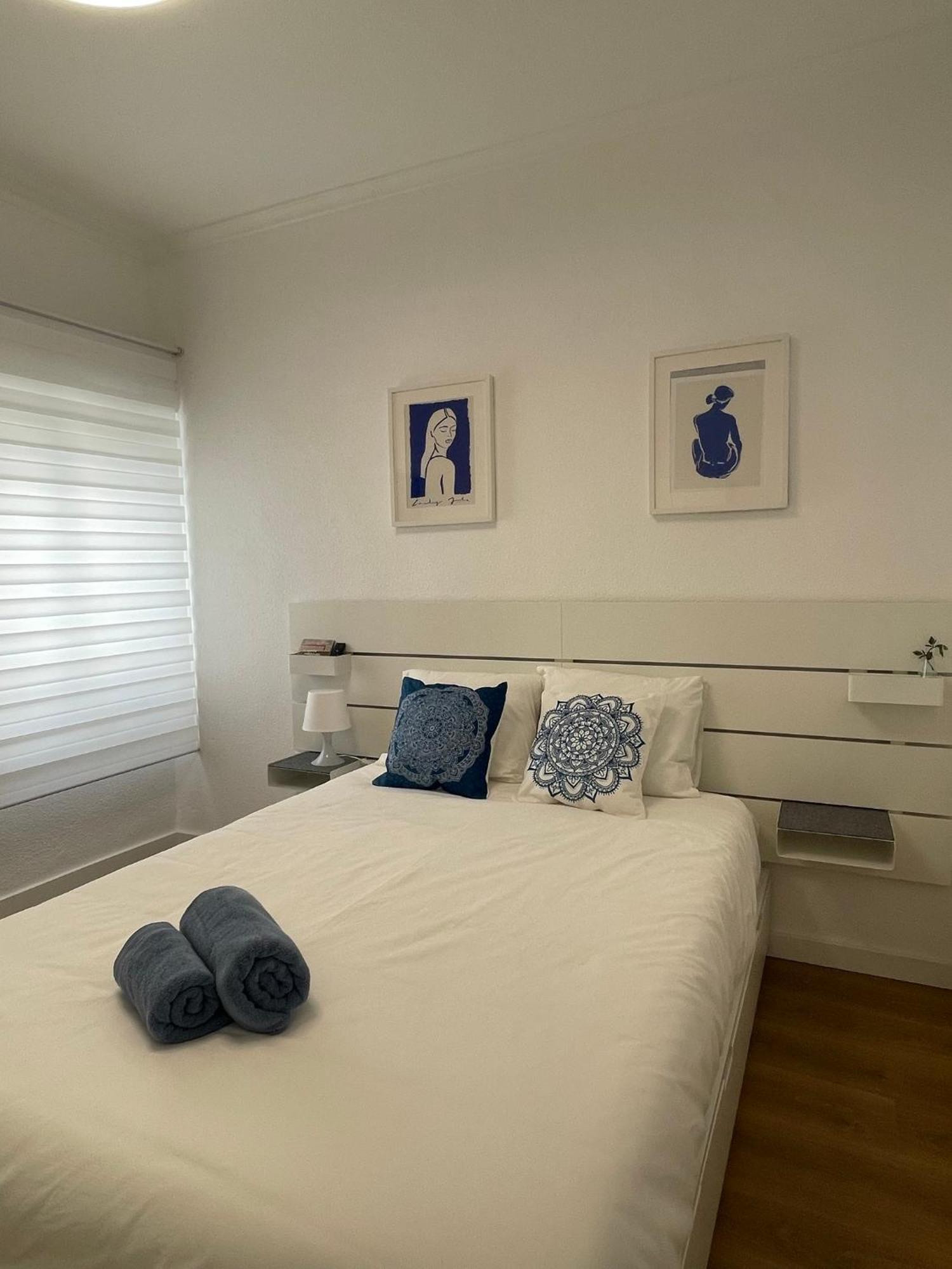 Blanco Y Anil Plaza Apartment