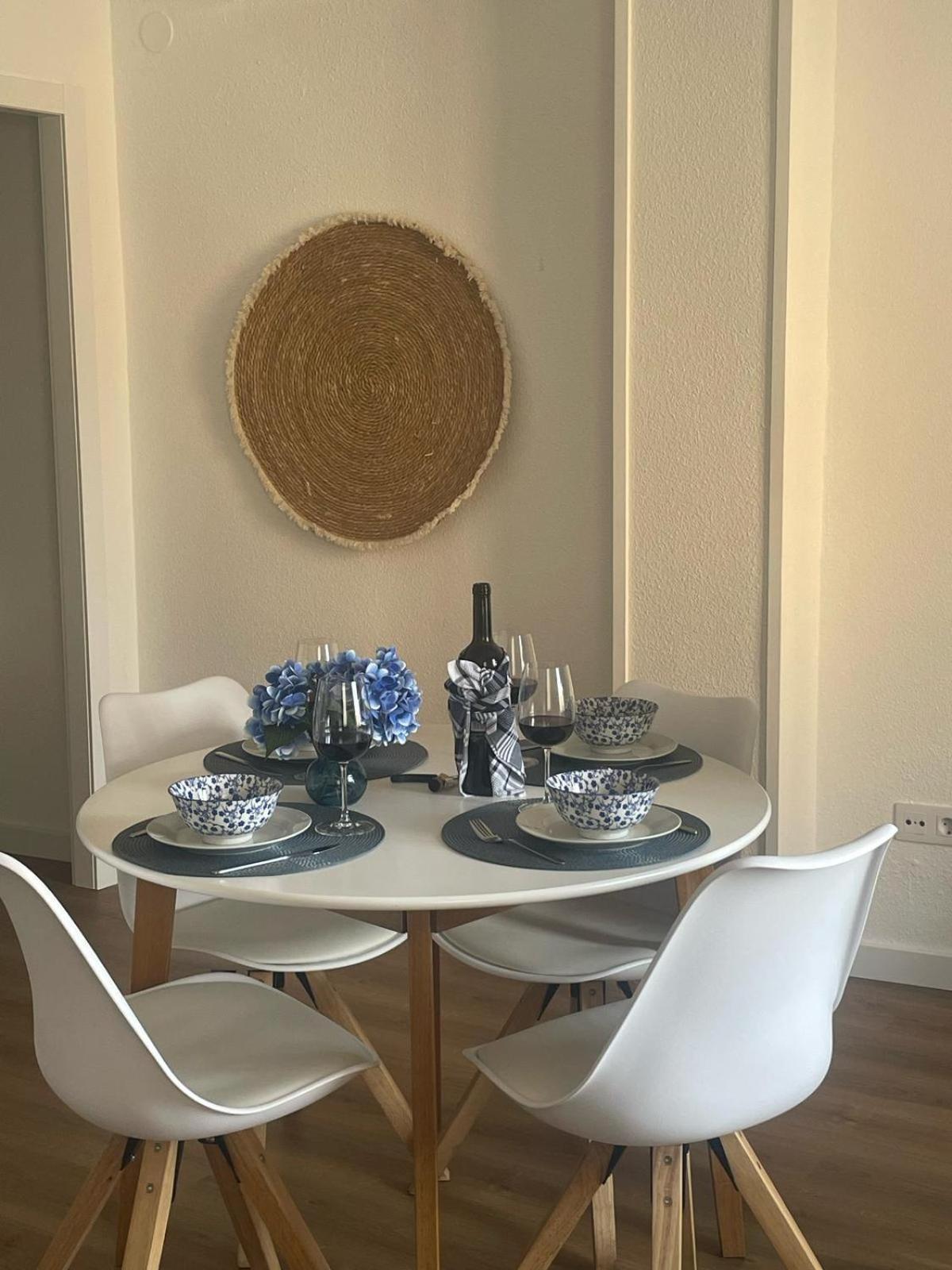 Blanco Y Anil Plaza Apartment *